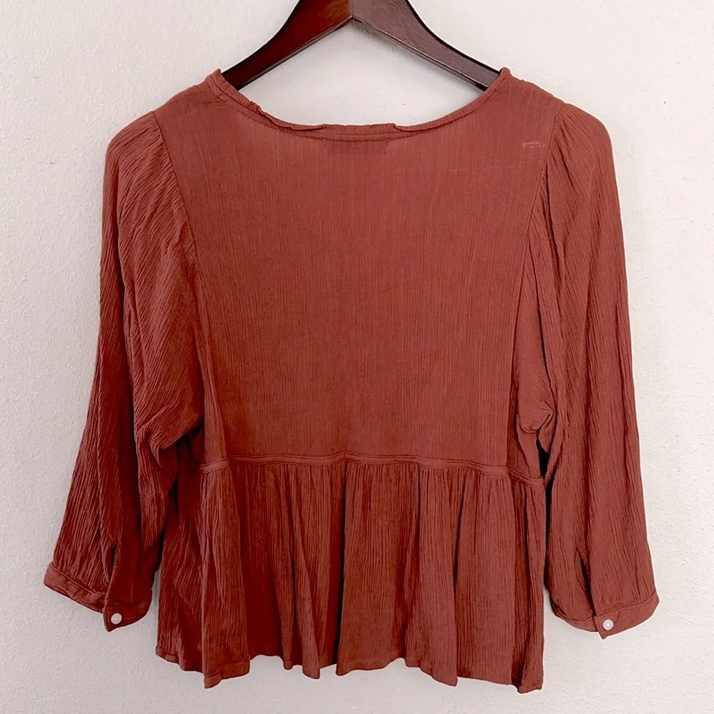 SO Mid-Sleeve Women's Rust Top Boho Flowy V-Neck Indie Size Small